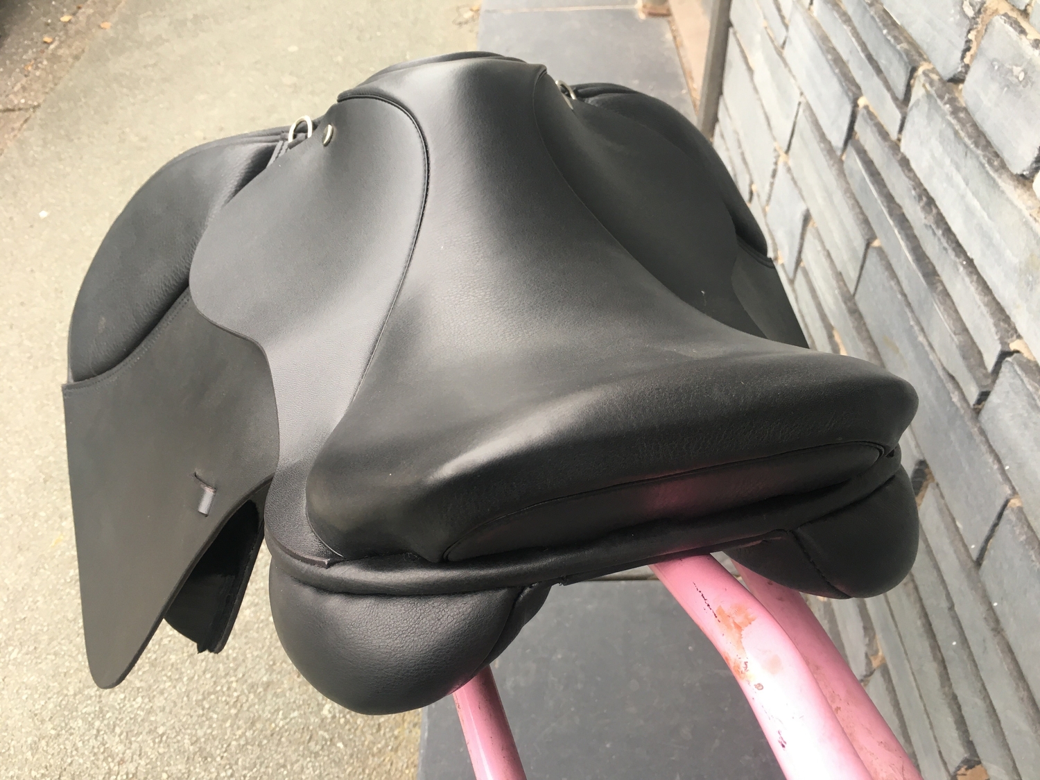 15” Med English Pony Jump Saddle - Black - 