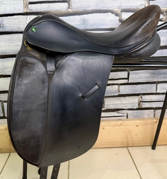 17” MW Ideal Jessica Dressage Saddle - Black