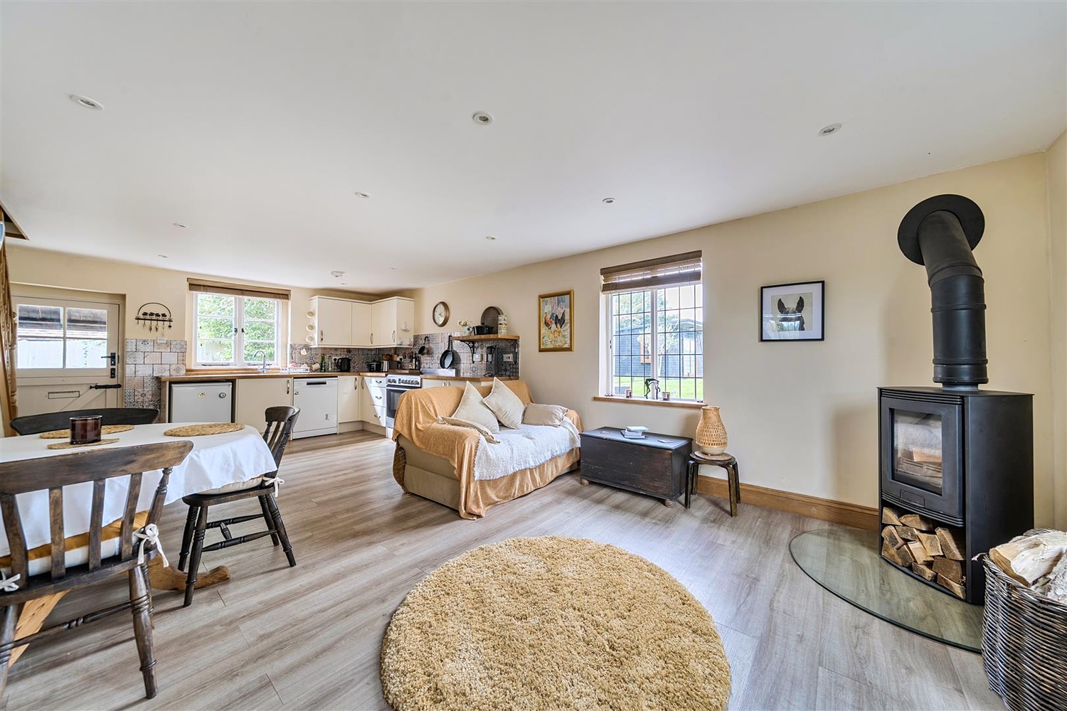 Property for sale in Sellindge Ashford -  in 