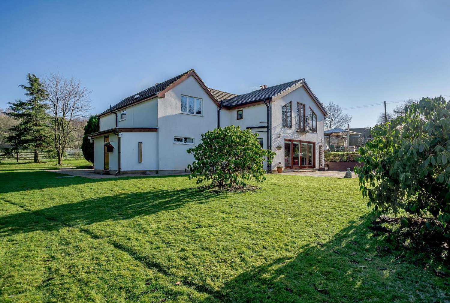 Property for sale in Mold