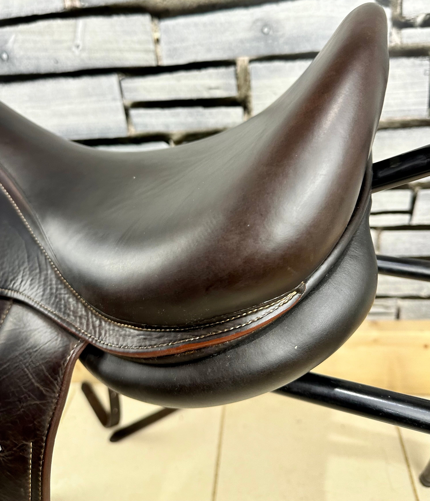 17 1/2” MW Voltaire Adelaide Monoflap Dressage Saddle - Brown -  in 