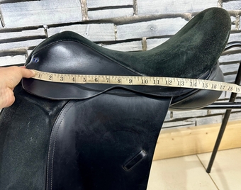19” MW Imagine Dressage Saddle - Black