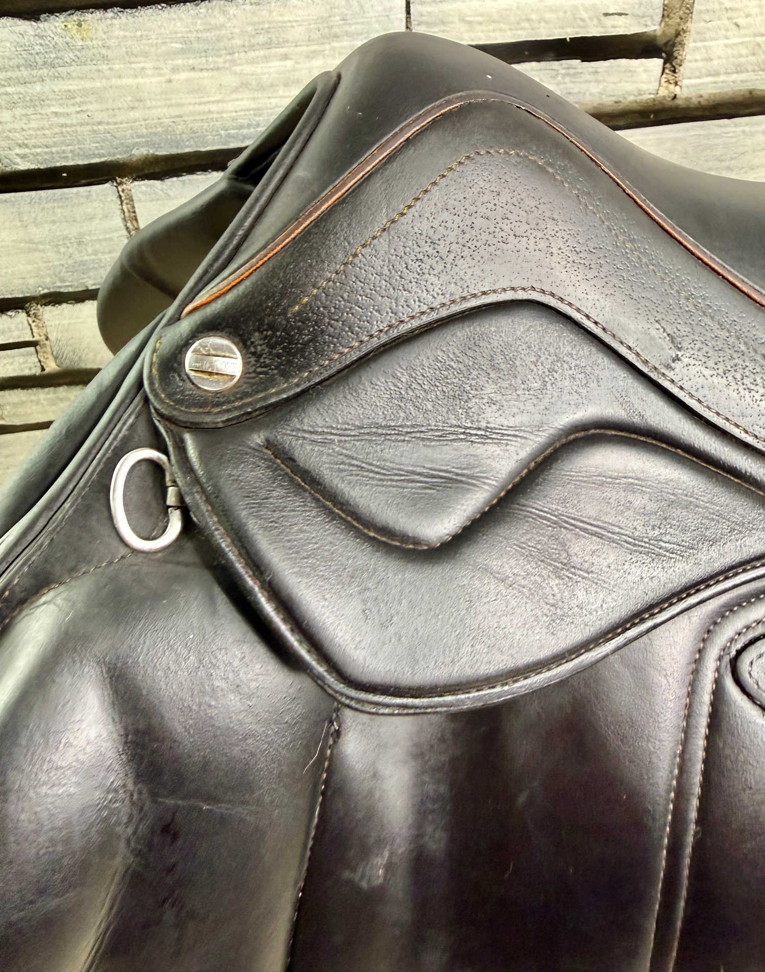  - 17 1/2” Medium-MW Devoucoux Chiberta Lab Monoflap Jump Saddle - Black/Orange