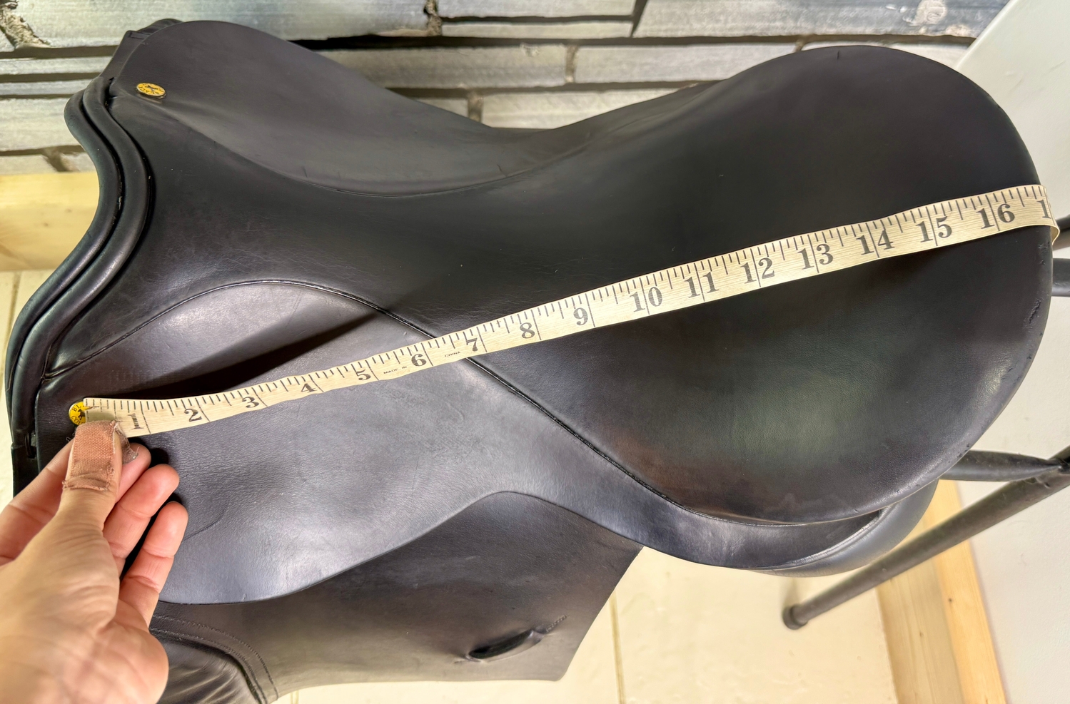 17” MW Black Country WH/VSD Saddle - Dark Havana/Black 