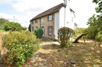 Property for sale in Warlingham