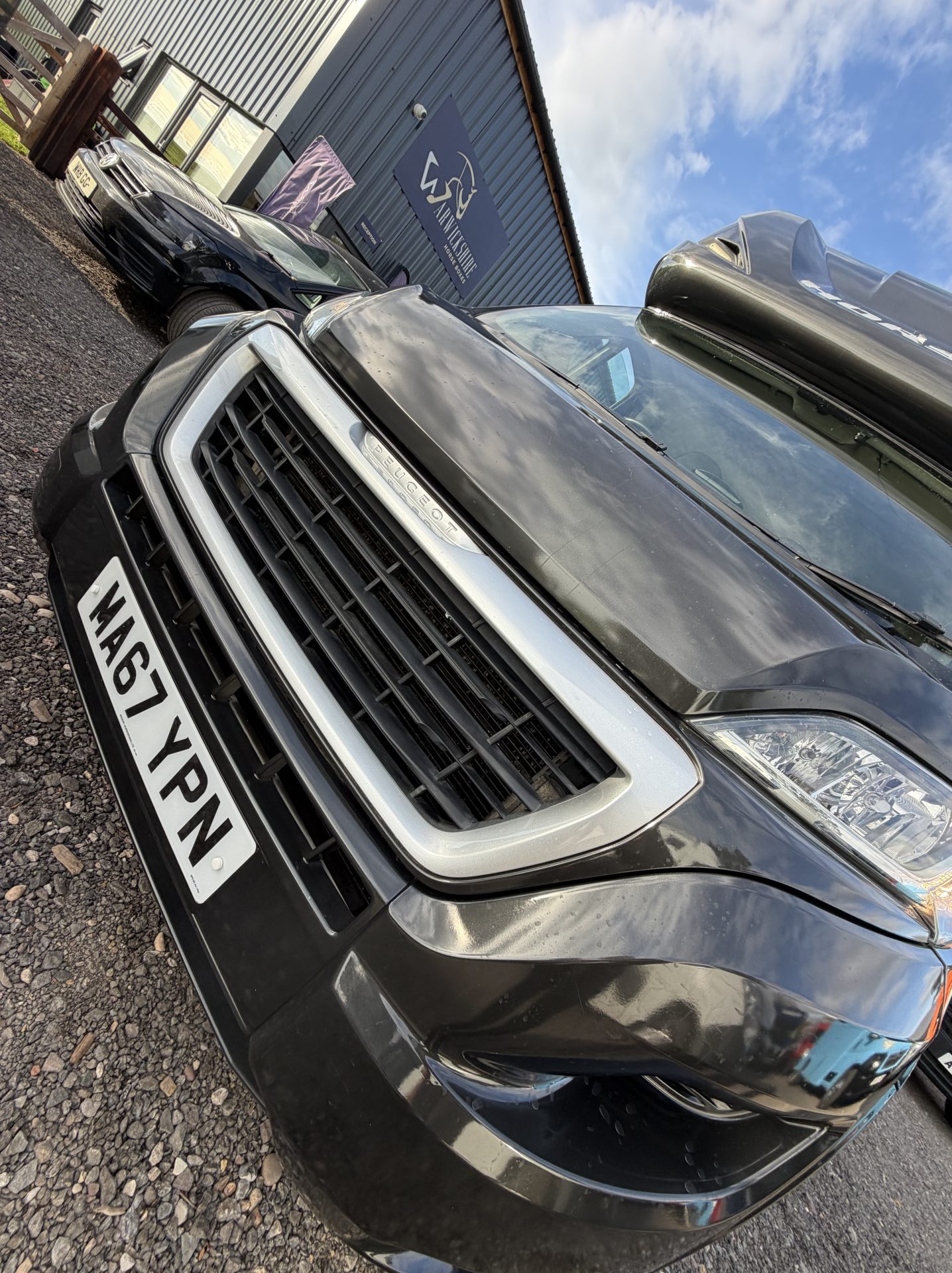 Horseboxes Up to 3.5 Tonnes - Regent   Horsebox