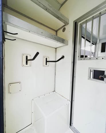 Horseboxes Up to 3.5 Tonnes - Trade   Horsebox in 