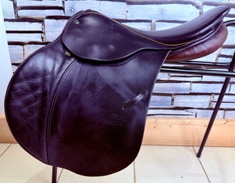 17 1/2” B/29 (Medium) Stubben Siegfried II Jumping/XC Saddle - Brown