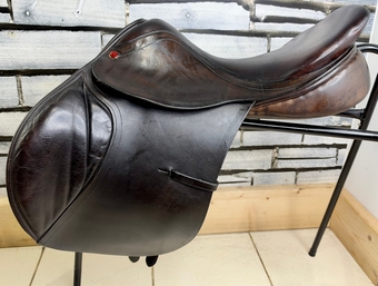 17 1/2” MW Albion Kontrol Jump Saddle - Brown - Double Flap - Big Blocks