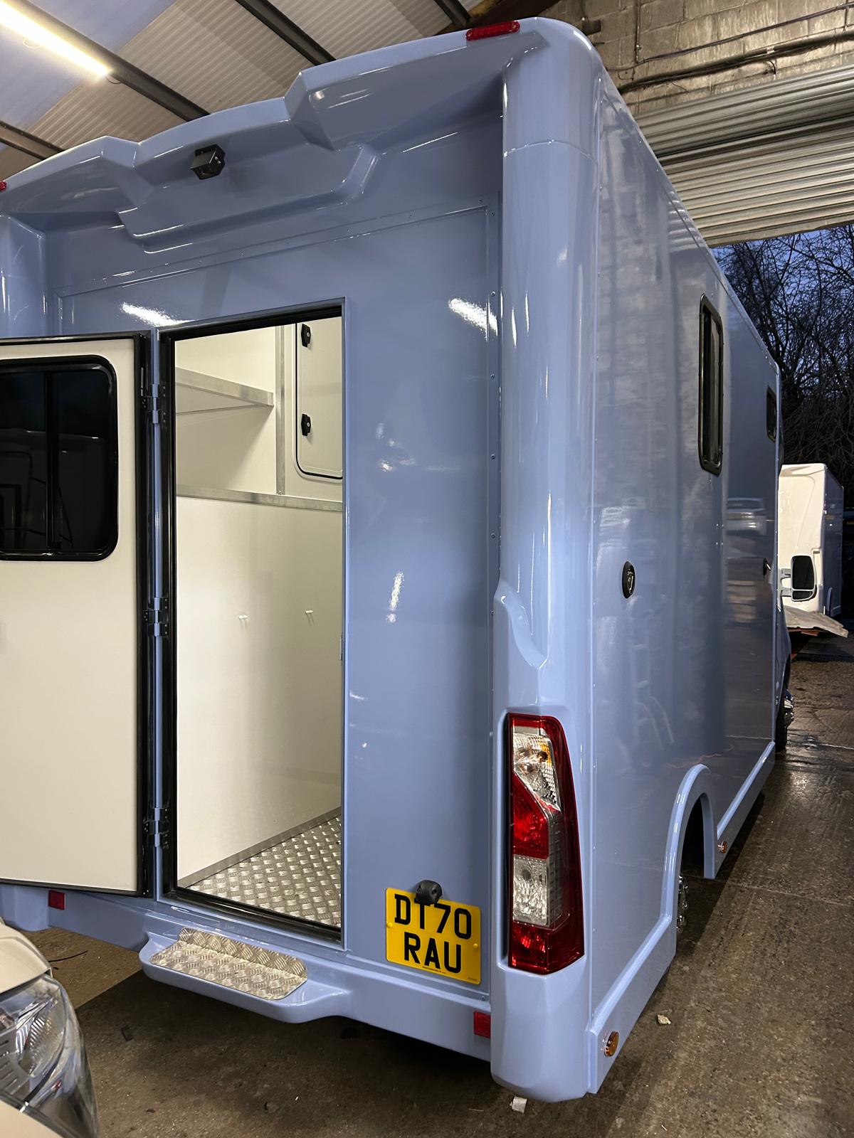 WHB   Horsebox - Horseboxes Up to 3.5 Tonnes in 