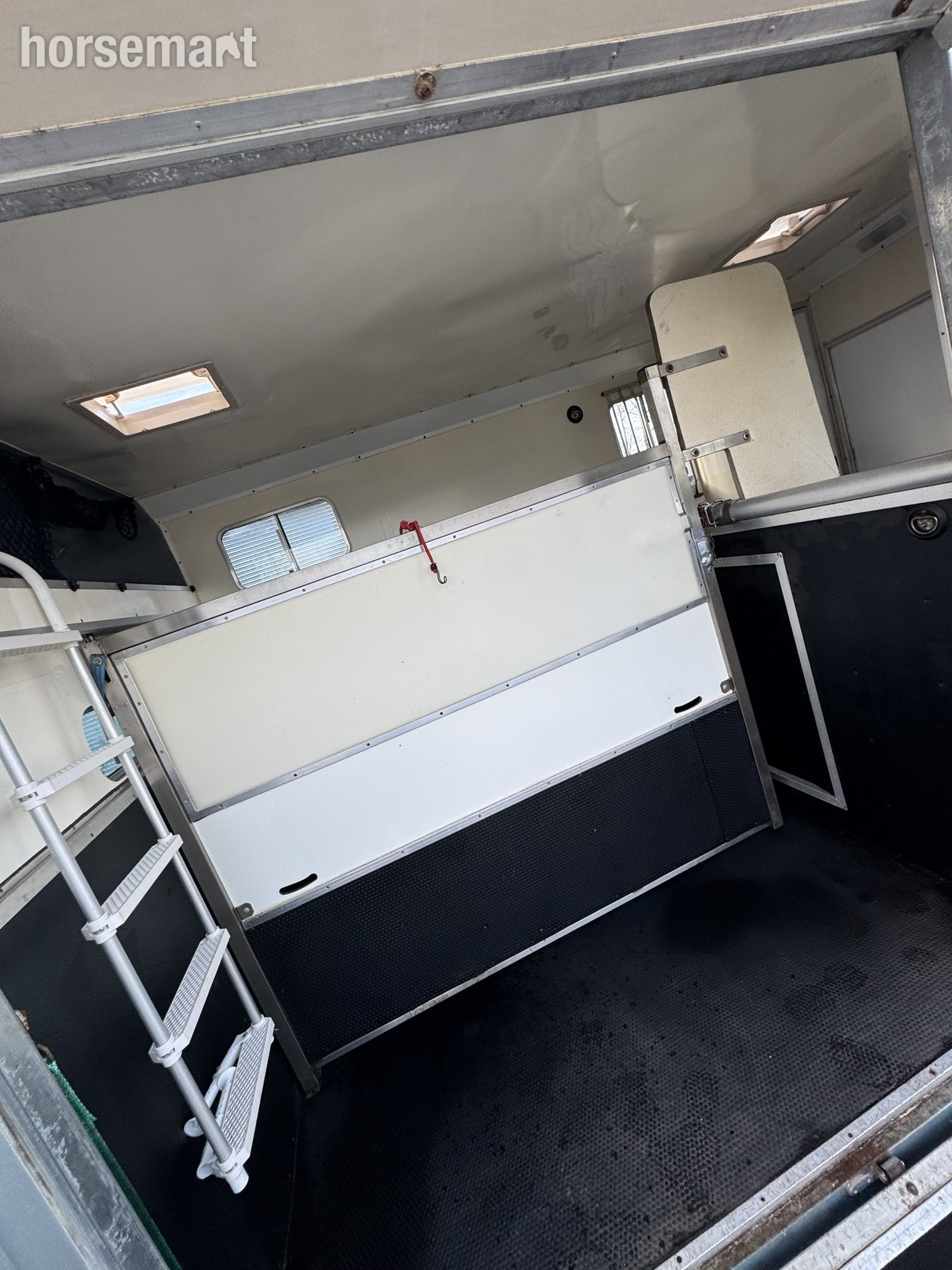 Horseboxes Up to 3.5 Tonnes - Marlborough   Horsebox