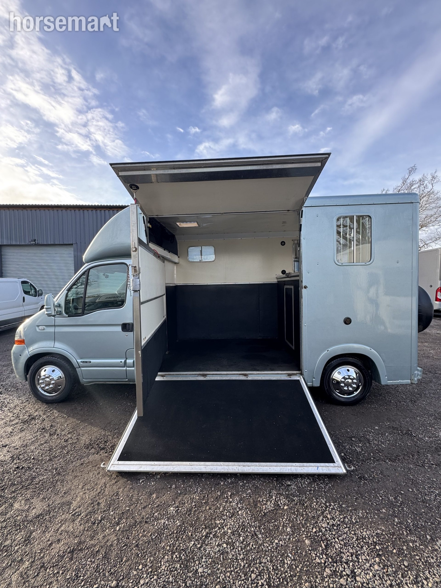 Horseboxes Up to 3.5 Tonnes - Marlborough   Horsebox in 