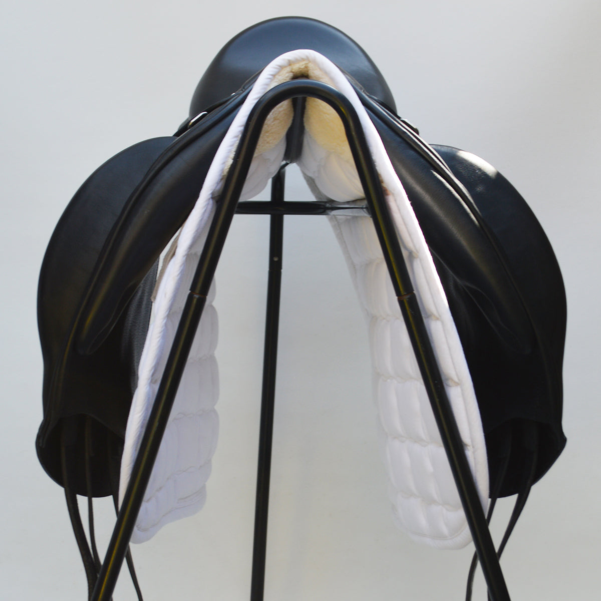 Equipe Olympia Monoflap Dressage Saddle, 17.5" +2 (Wide), Black (SKU230) - Dressage Saddles  in 