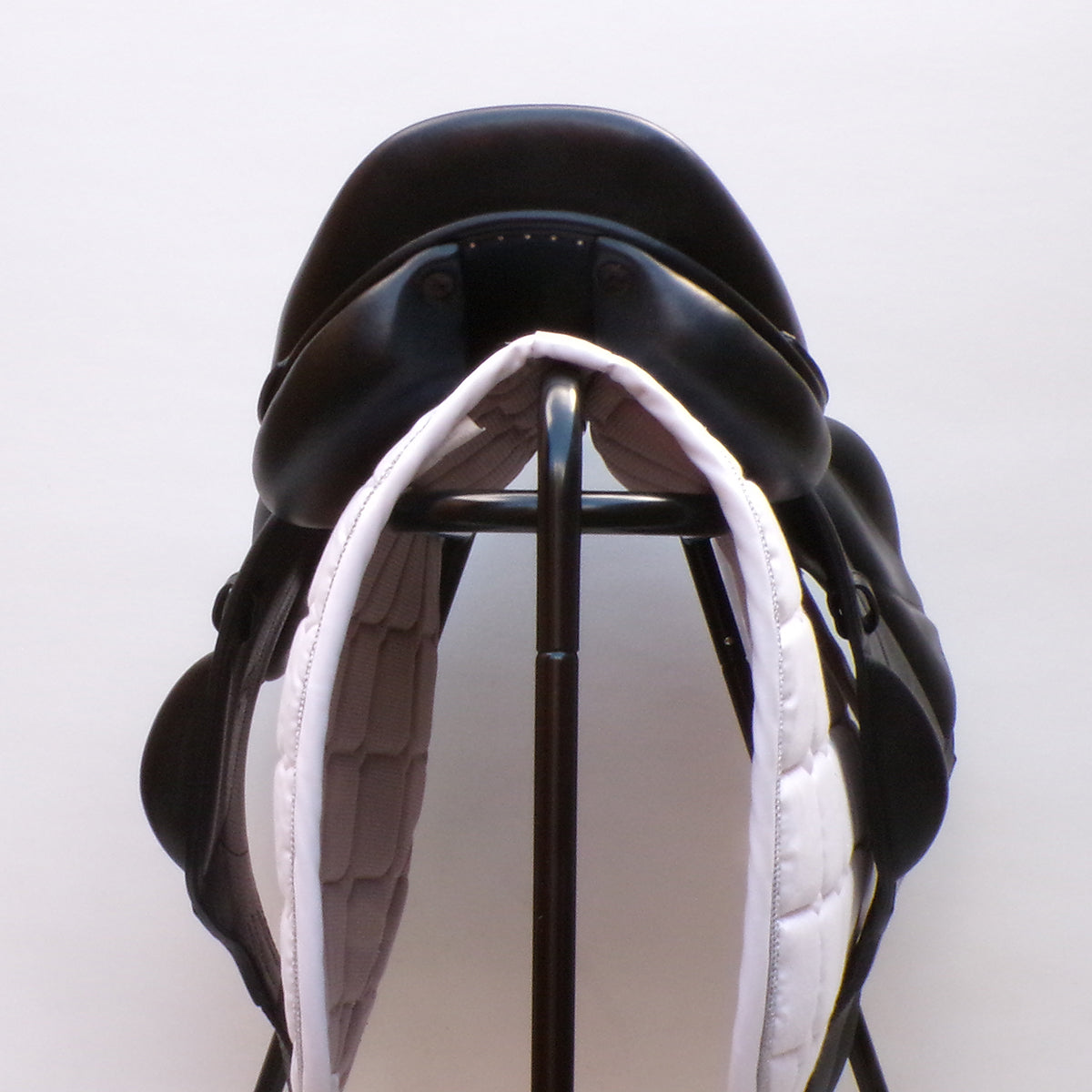 Voltaire Essentials Monoflap Jump saddle, 17" S Black, Adjustable (SKU346) - Jump/Event Saddles 