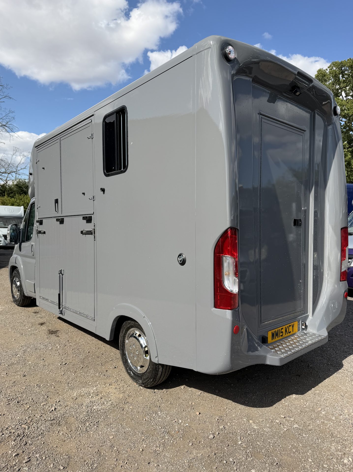 Jms horseboxes   Horsebox - Horseboxes Up to 3.5 Tonnes
