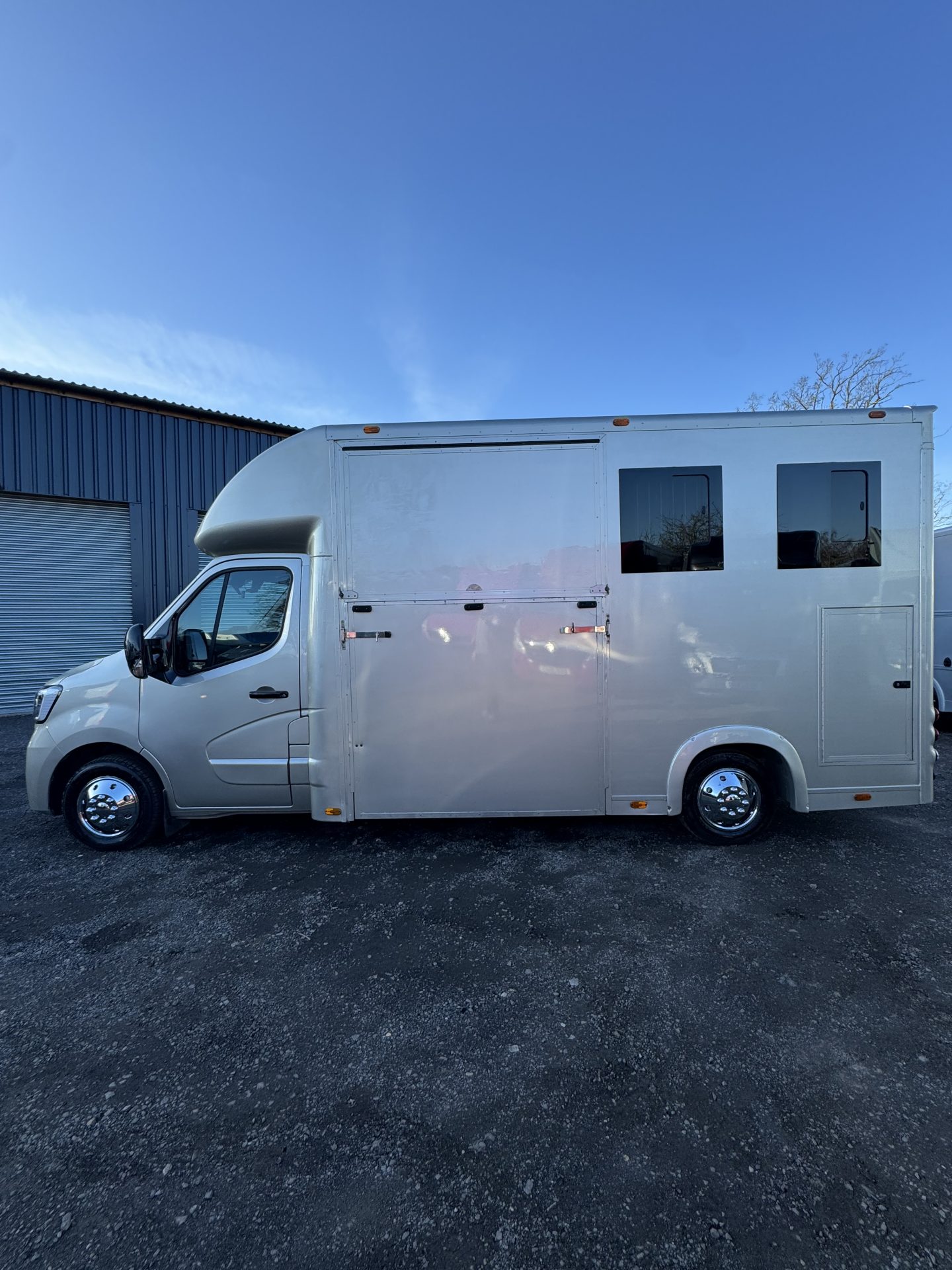 Automatic   Horsebox - Horseboxes Up to 3.5 Tonnes in 