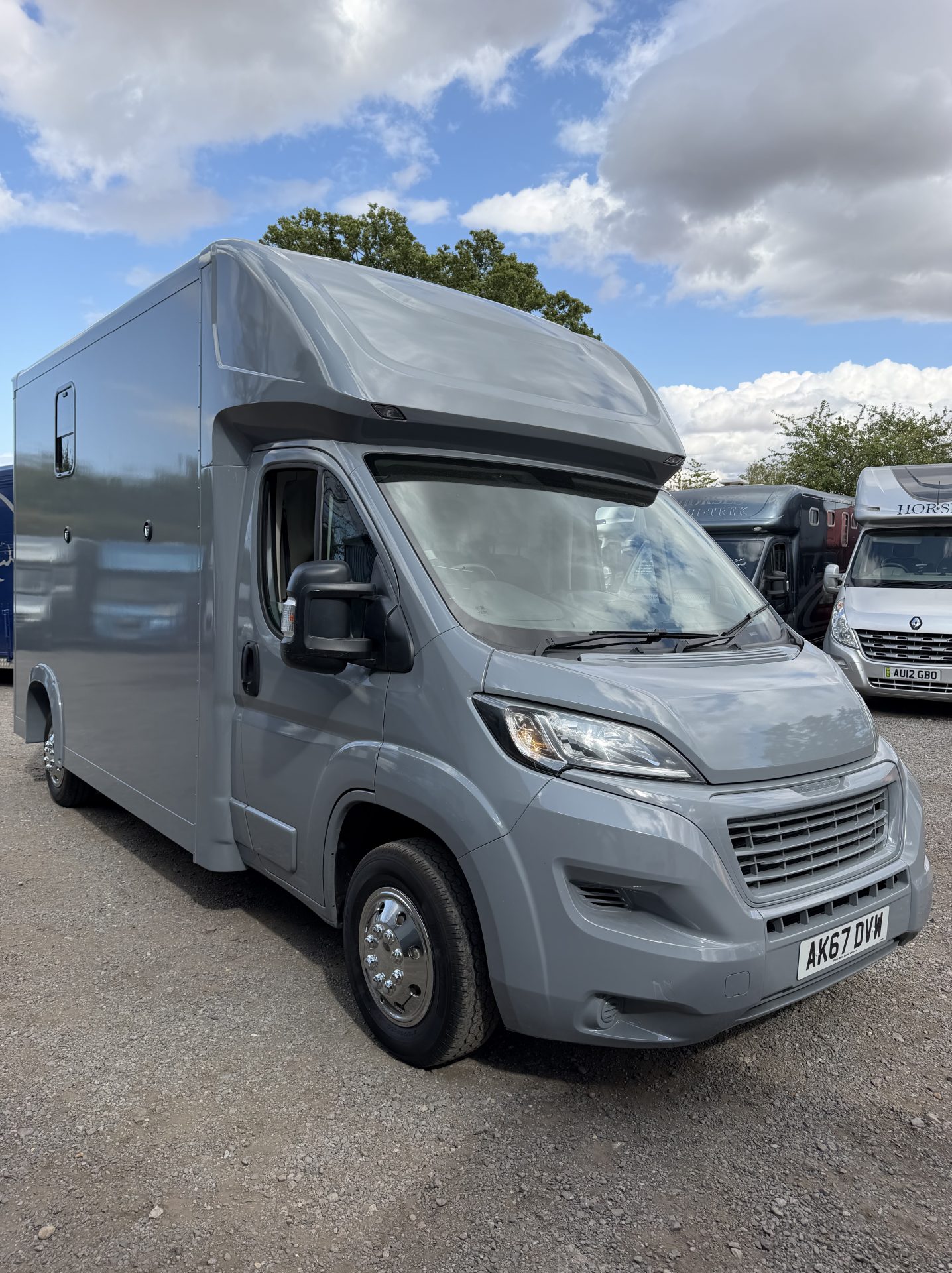 Jms horseboxes   Horsebox