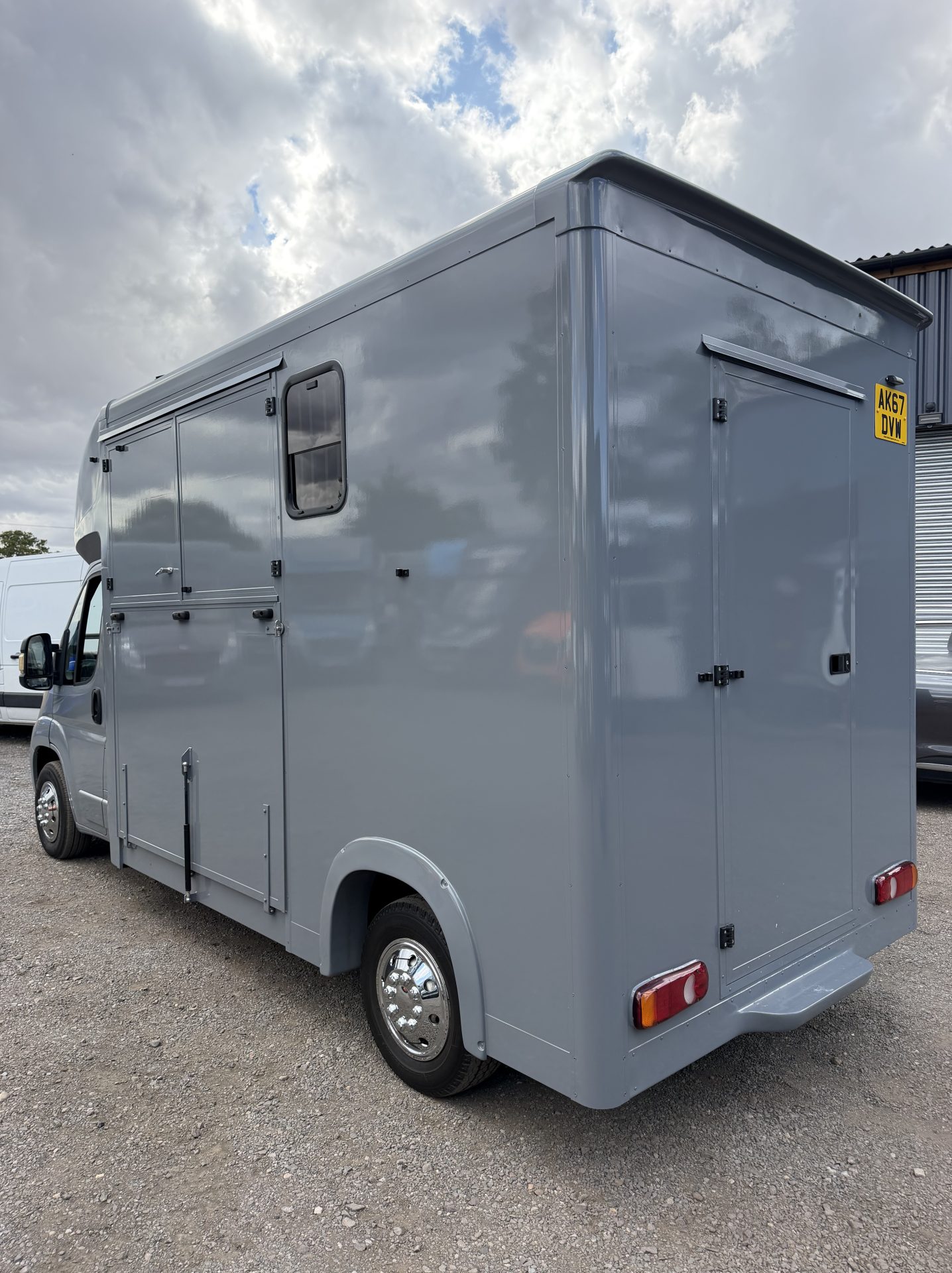 Jms horseboxes   Horsebox - Horseboxes Up to 3.5 Tonnes