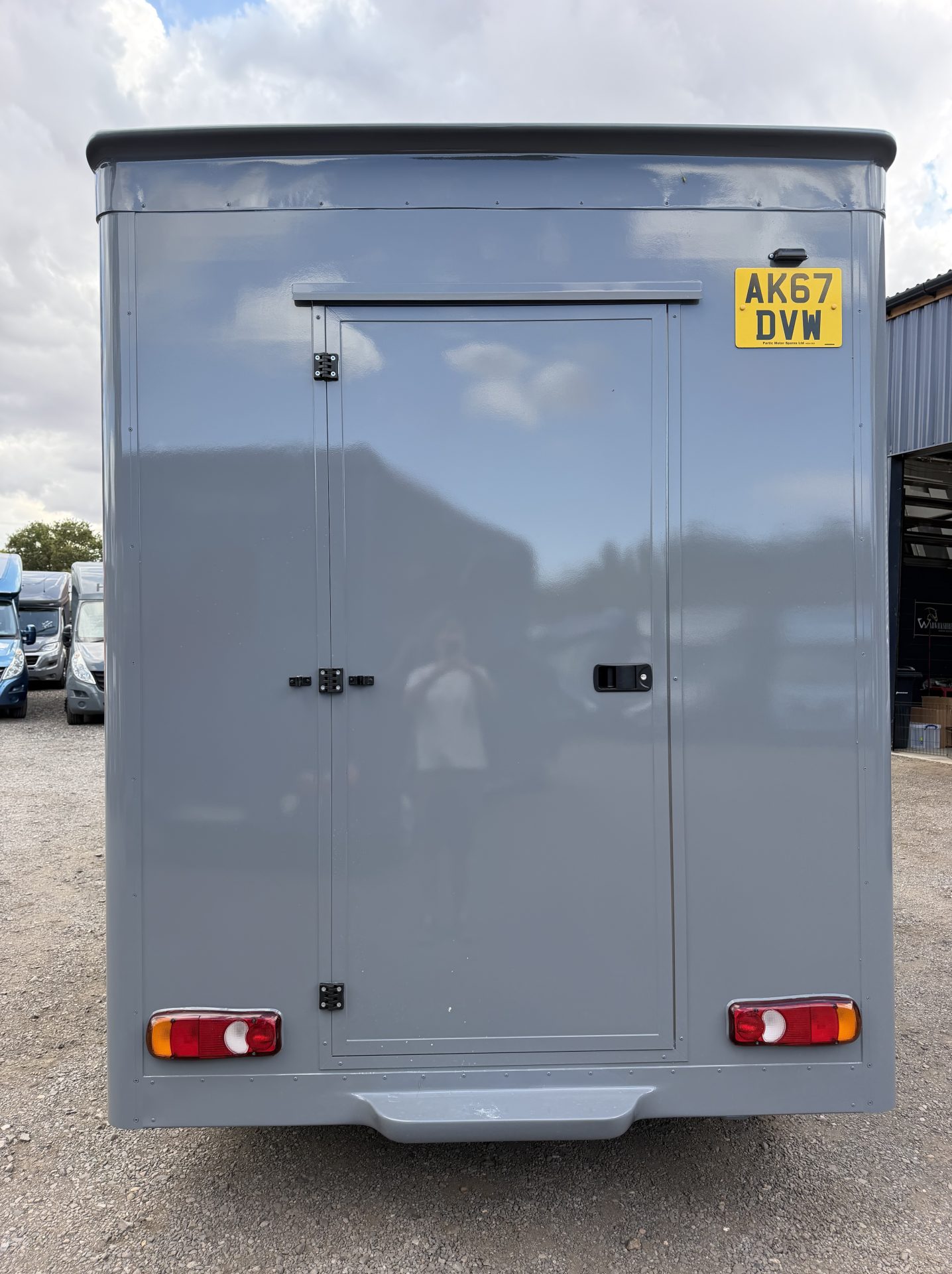 Jms horseboxes   Horsebox 