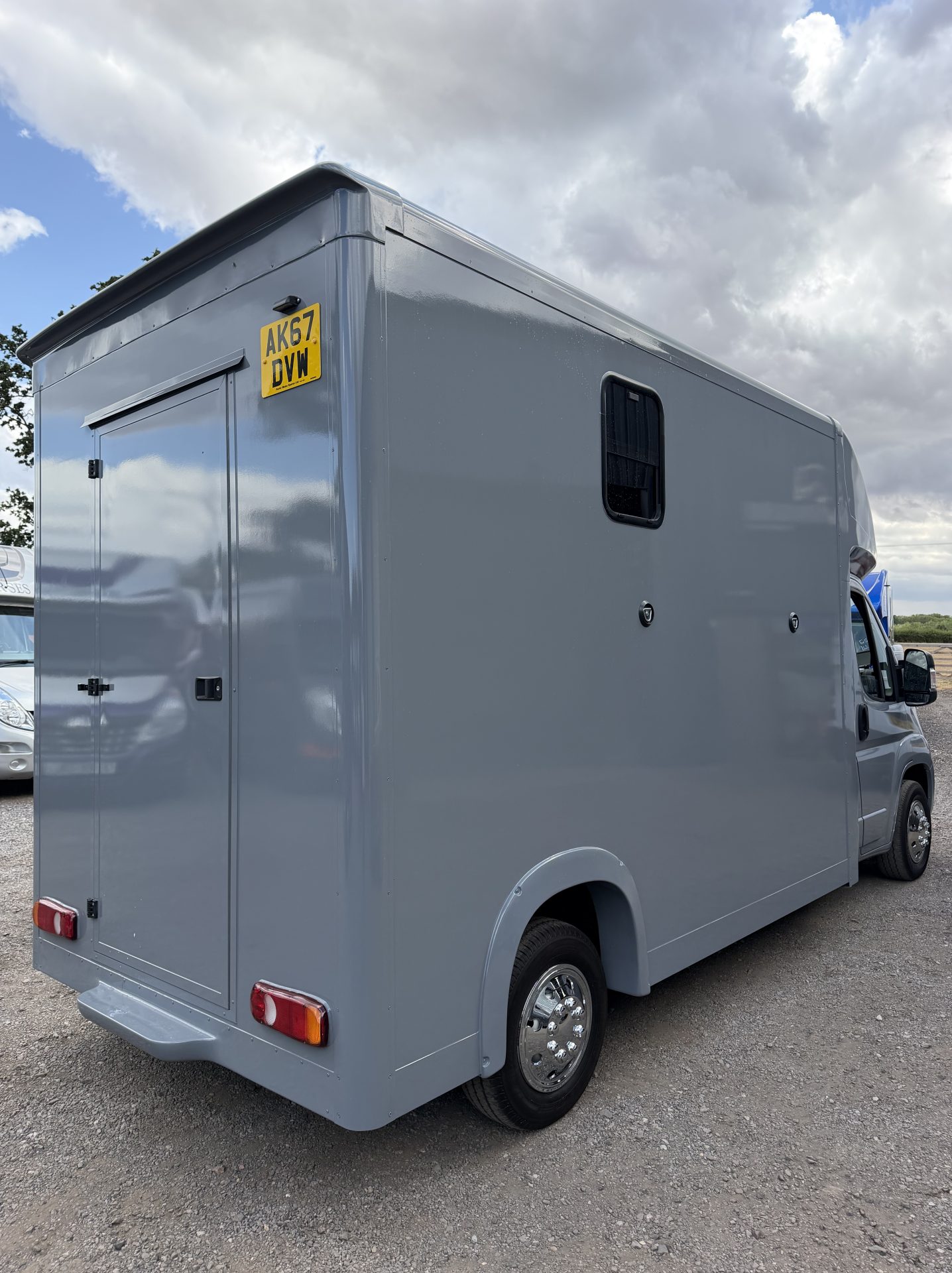 Horseboxes Up to 3.5 Tonnes - Jms horseboxes   Horsebox in 