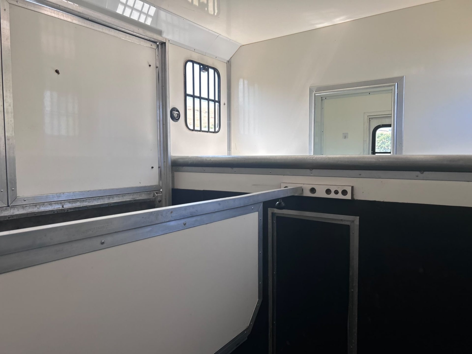 Horseboxes Up to 3.5 Tonnes - Chaigley   Horsebox
