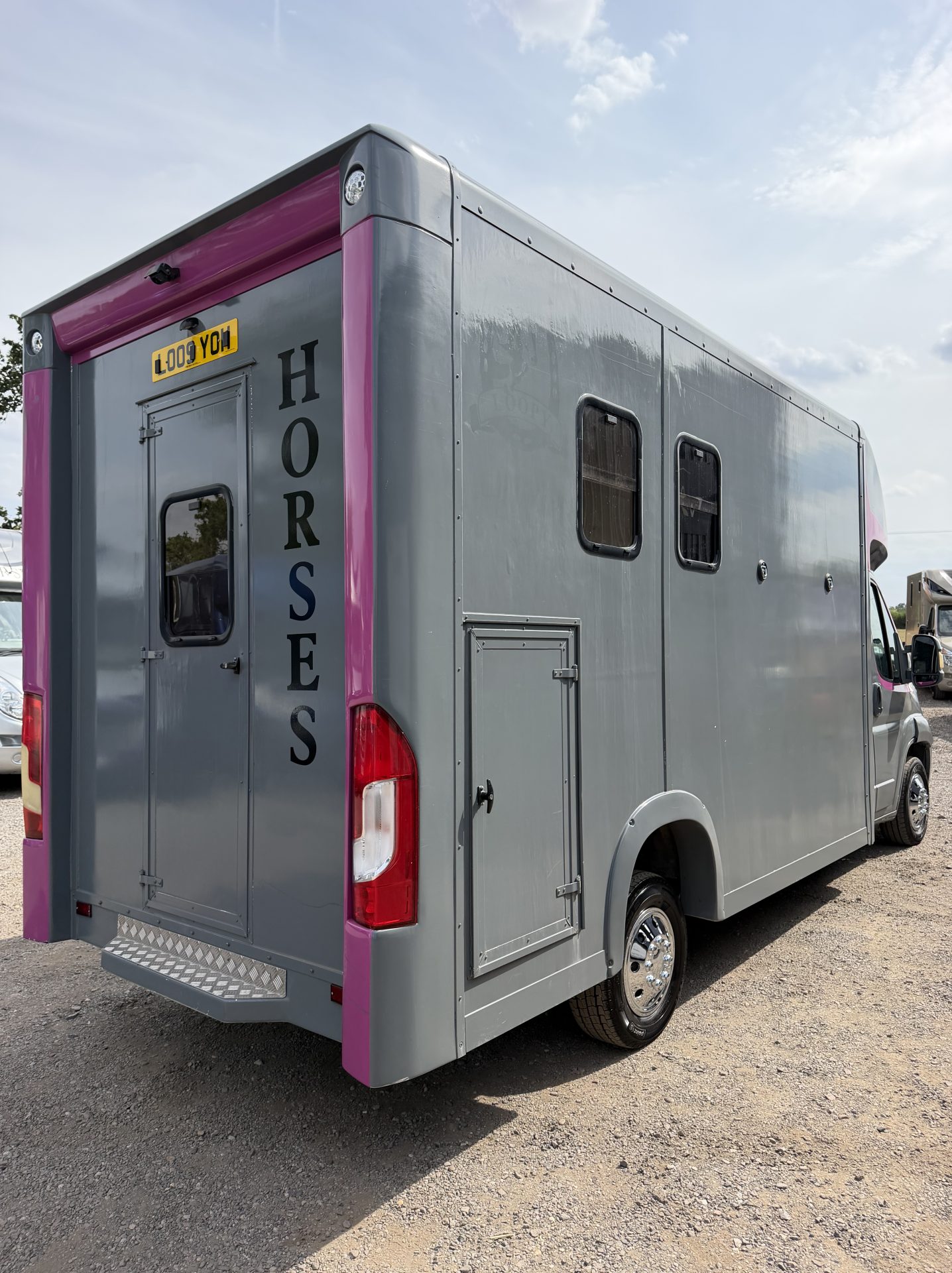Horseboxes Up to 3.5 Tonnes - Equibabe   Horsebox in 