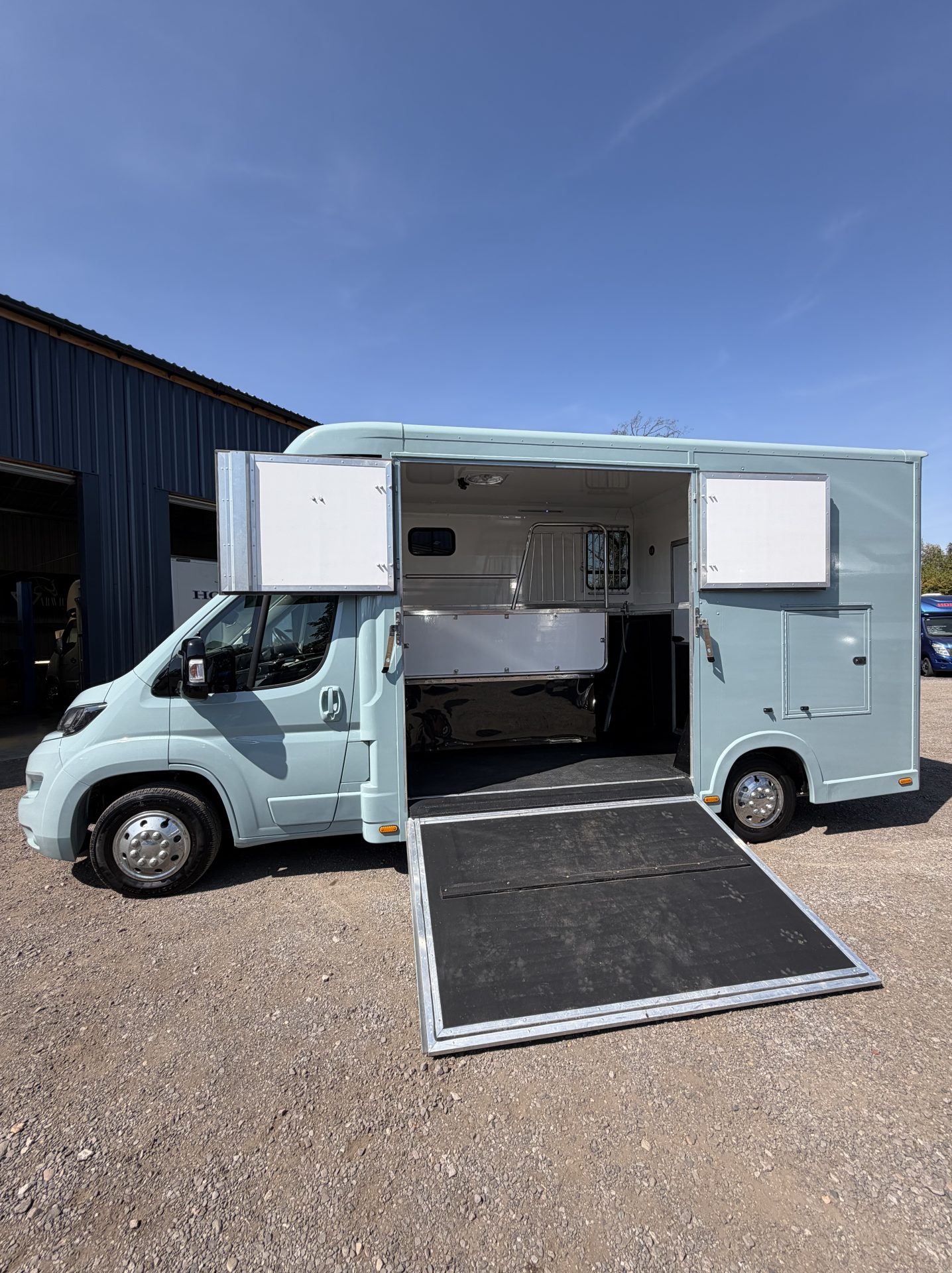 Horseboxes Up to 3.5 Tonnes - Liberty   Horsebox in 
