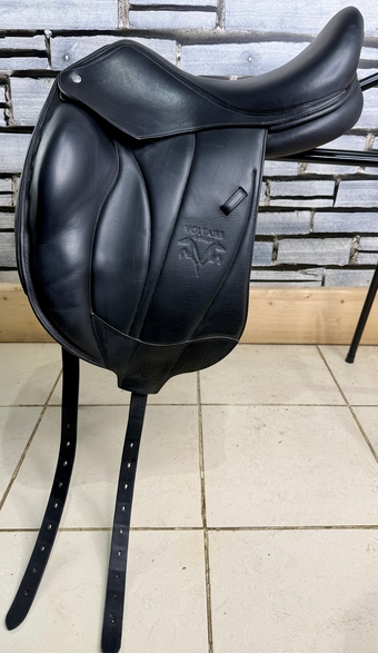 17” Wide-XW (AO) Voltaire Adelaide Monoflap Dressage Saddle - Black