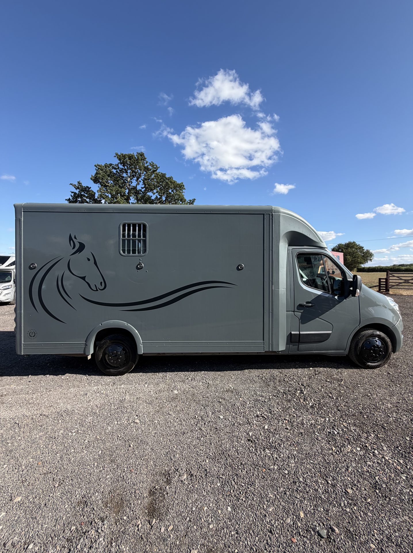 Phantom   Horsebox - Horseboxes Up to 3.5 Tonnes