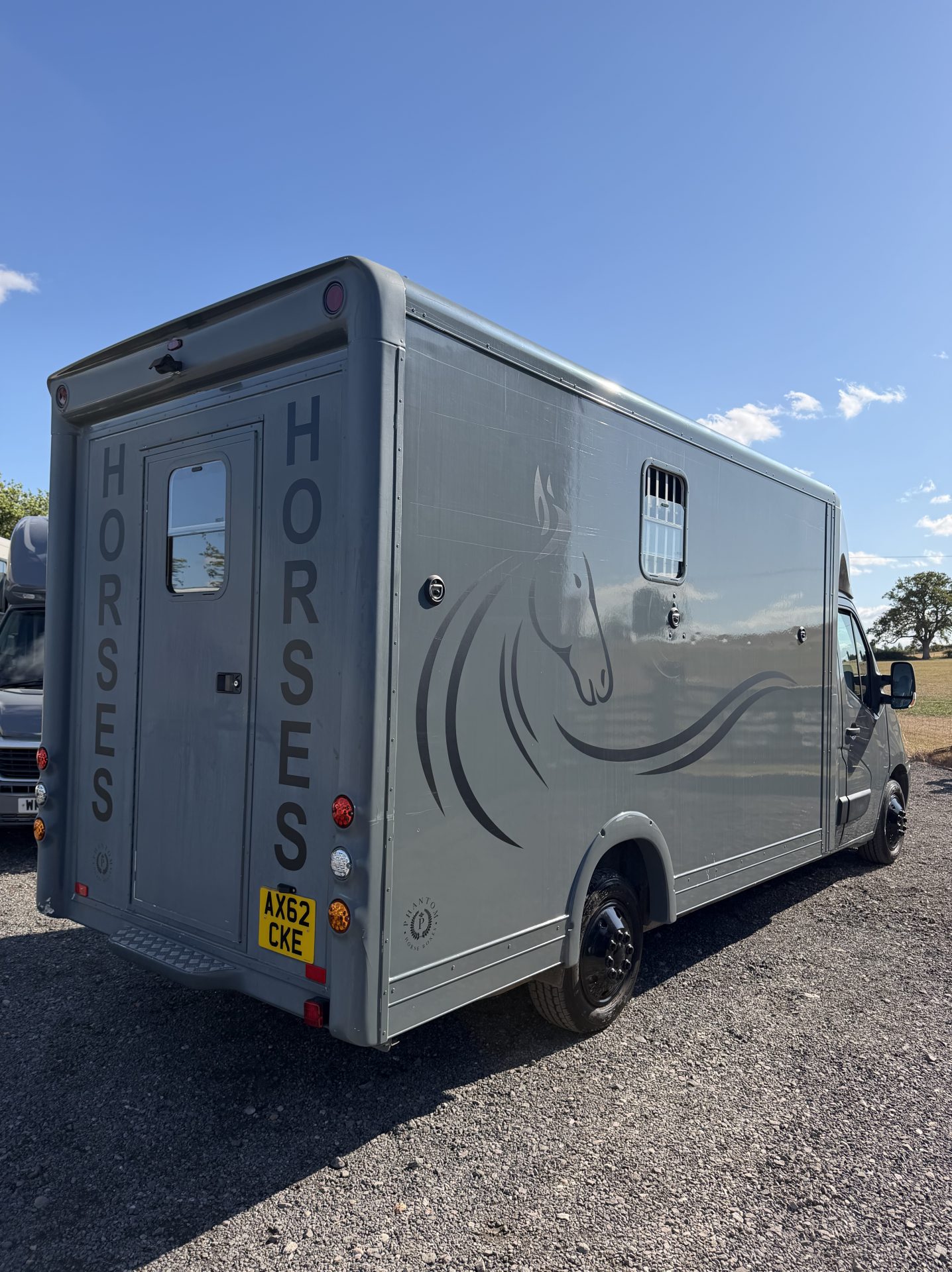 Phantom   Horsebox 