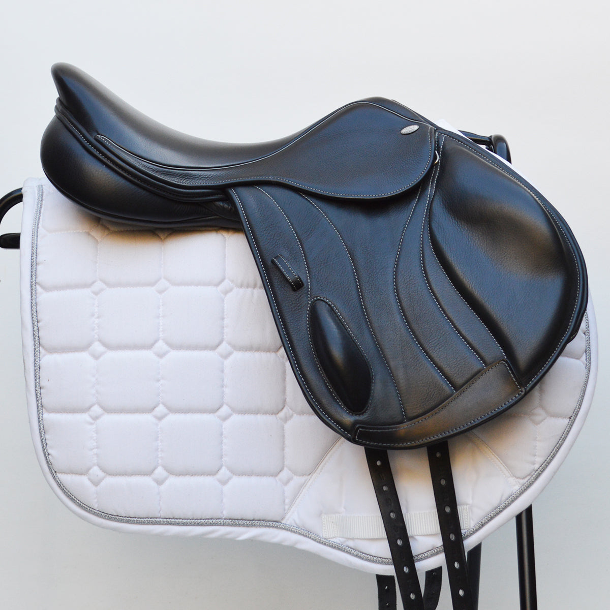  Fairfax Andrew Hoy Jump Saddle, Black, 17.5", Adjustable (SKU500)