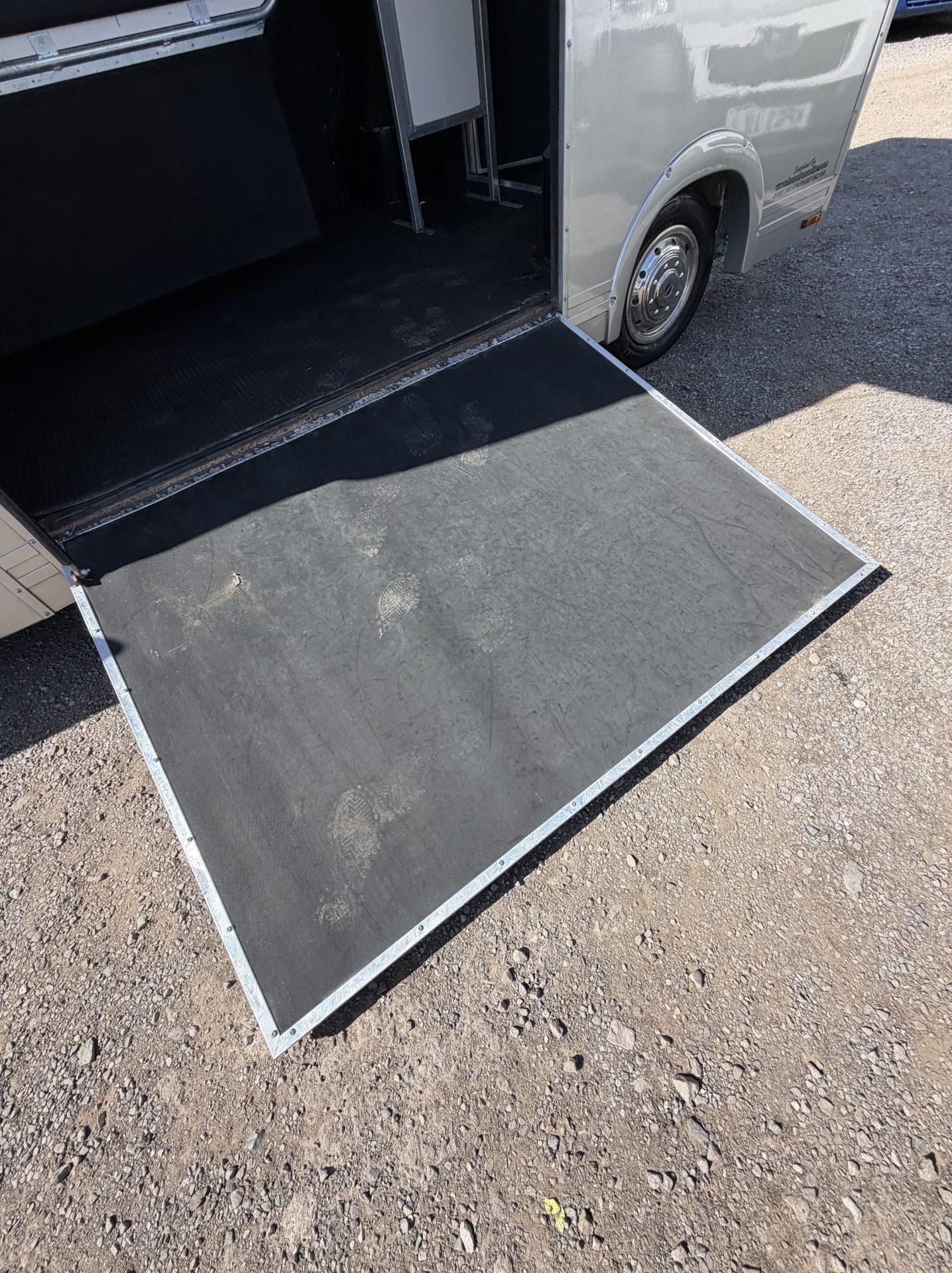 Horseboxes Up to 3.5 Tonnes - Select   Horsebox