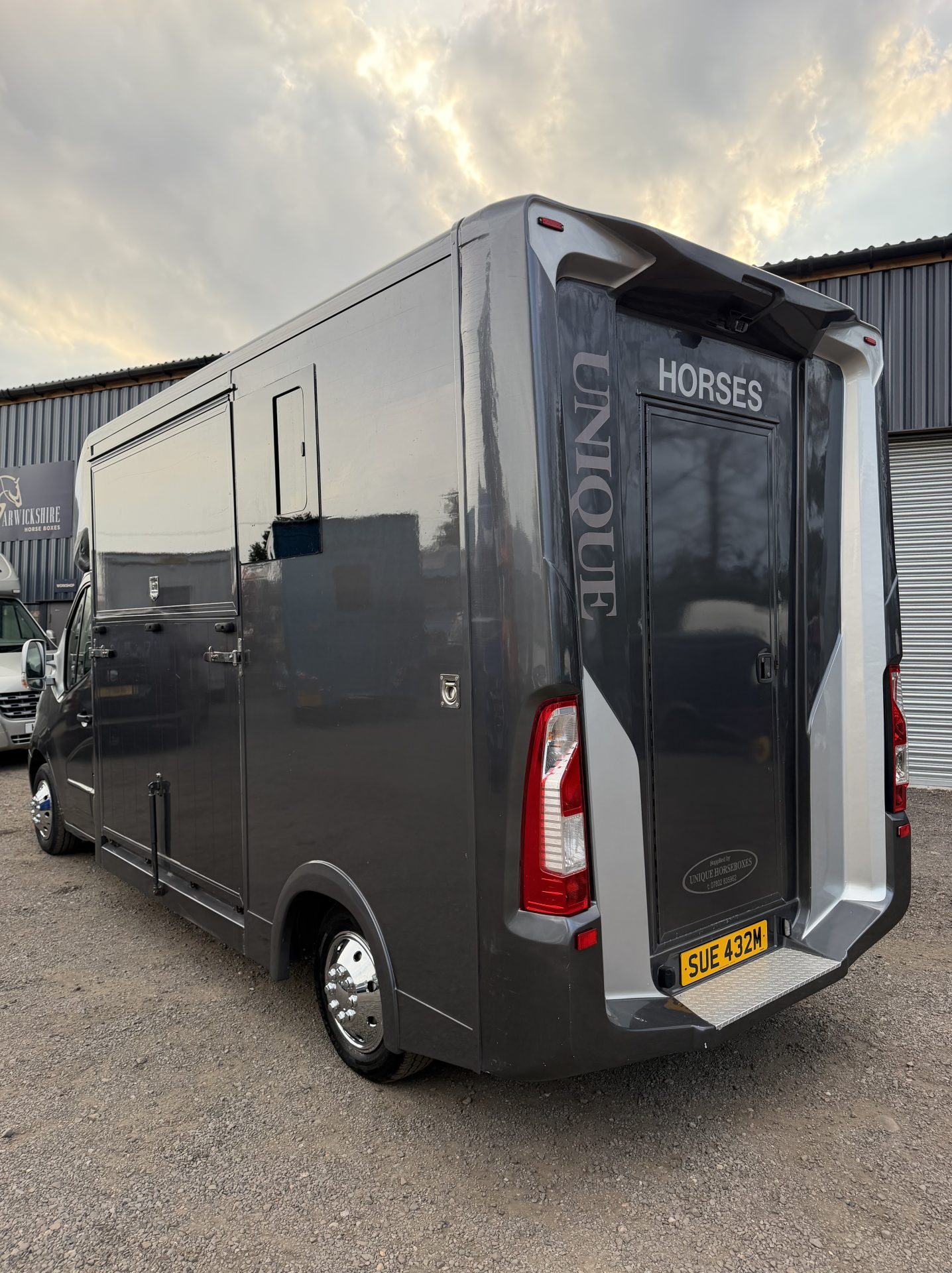Unique   Horsebox - Horseboxes Up to 3.5 Tonnes
