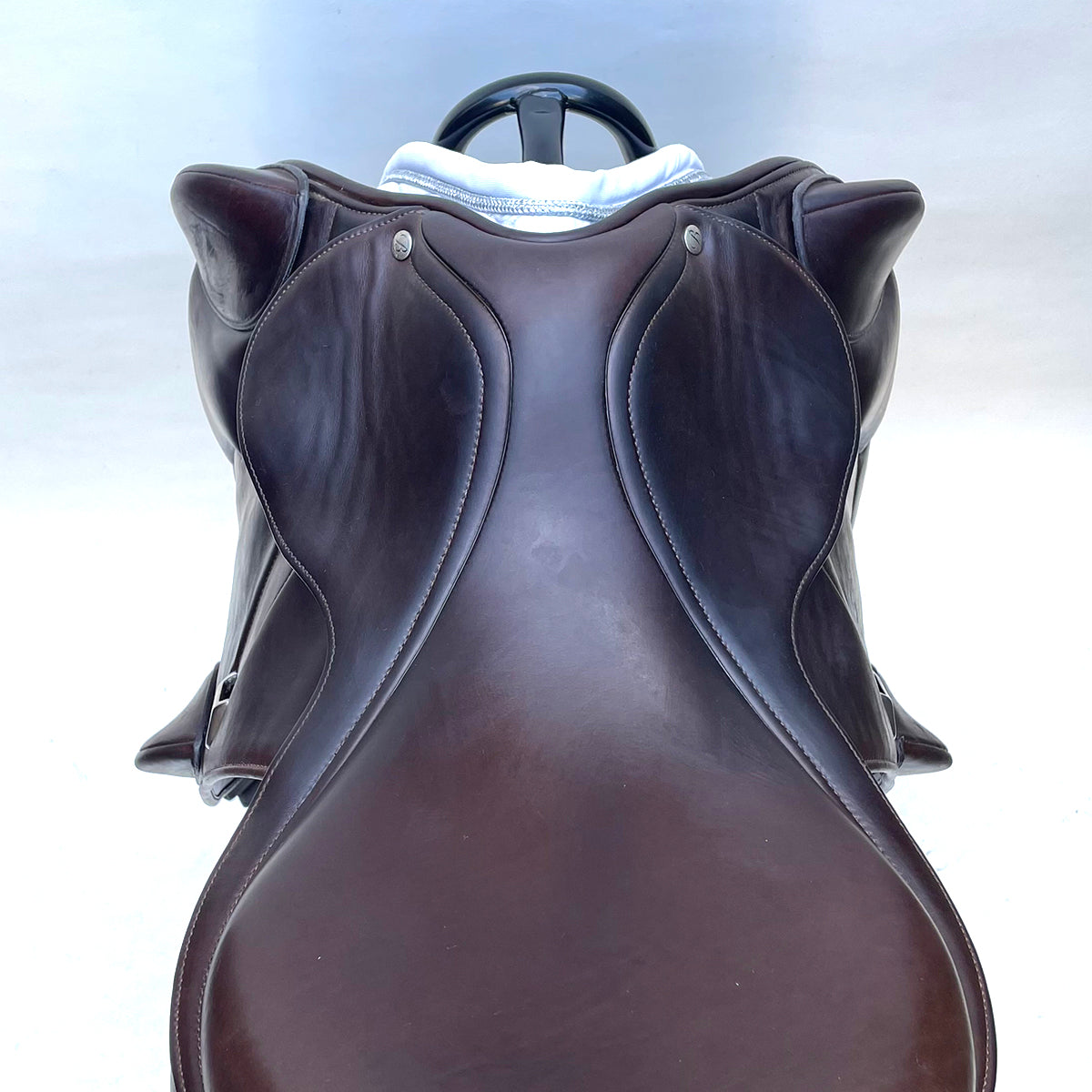 Jump/Event Saddles  - Bates Advanta Monoflap XC / Jump saddle (Adjustable), 17.5", Brown (Easy Change System) (SKU550)