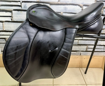 17 1/2” MW Ideal 1550 GPD/VSD Saddle - Black