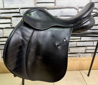 17 1/2” MW Ideal 1350 GP Saddle - Black - Big Blocks - English Leather