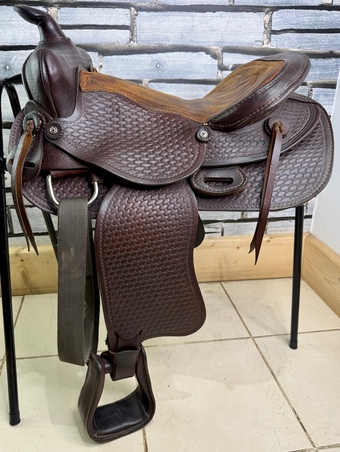 15” Western Saddle, K&B Saddlery, Iowa -Round Skirt- SQB - Brown