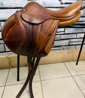 17” Wide Butet Monoflap Cross Country Jump Saddle - Brown/Tan