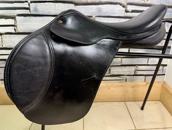 17 1/2” MN English Made Jump/Hunt/XC Saddle - Black - TB/Ex Racer - Teamchasing