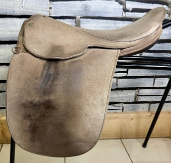 16 1/2” MW Orion/Ideal Show Saddle - Brown - Reverse Hide - Close Contact