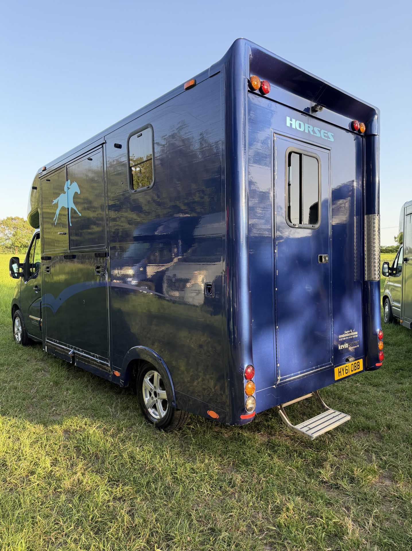 kevin   Horsebox - Horseboxes Up to 3.5 Tonnes