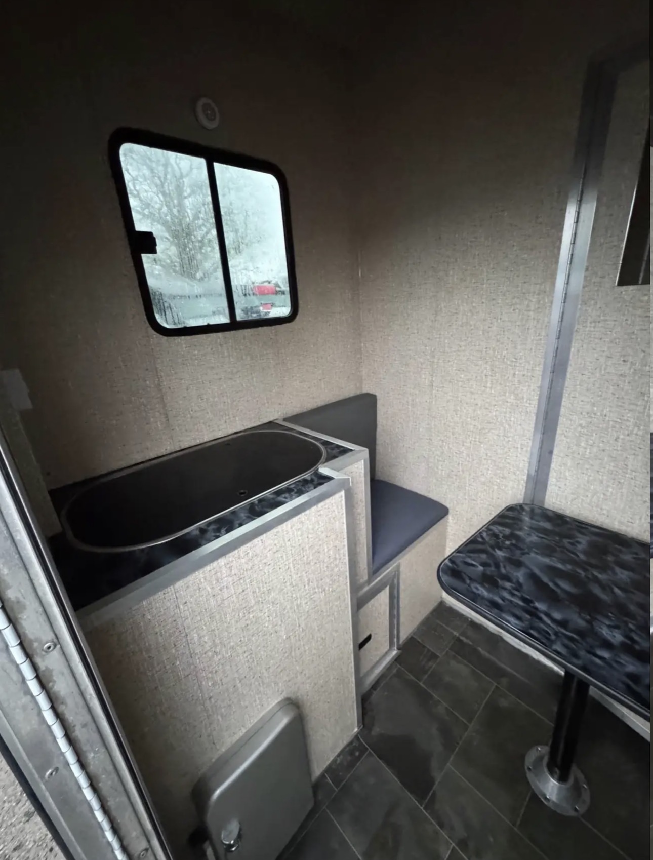 Aston Reid   Horsebox 