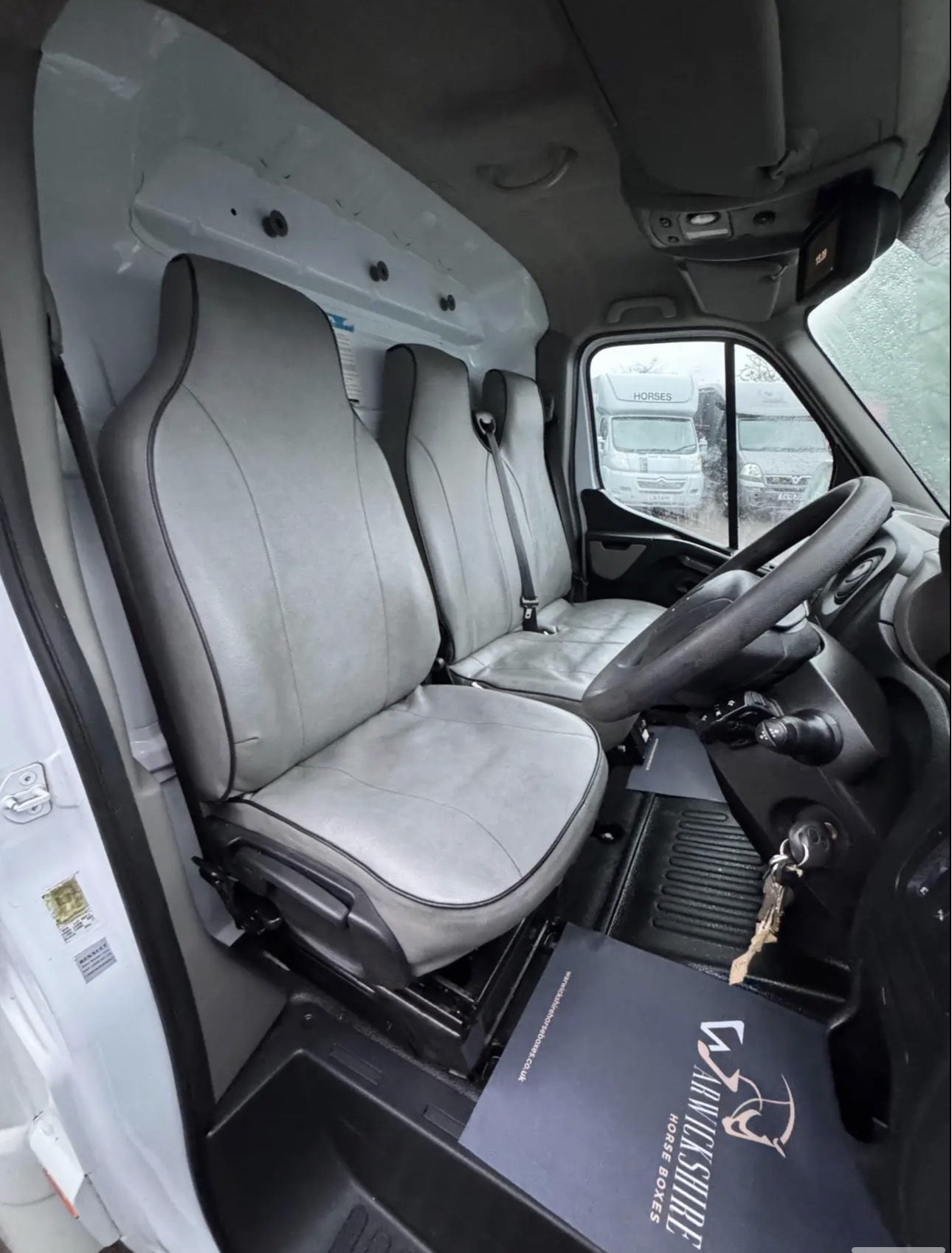Horseboxes Up to 3.5 Tonnes - Aston Reid   Horsebox in 