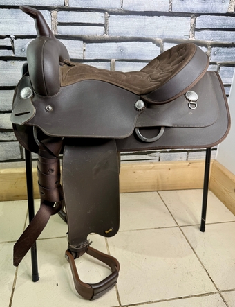 16” Wintec SQHB Western Saddle - Brown - Lightweight - Never Used!!