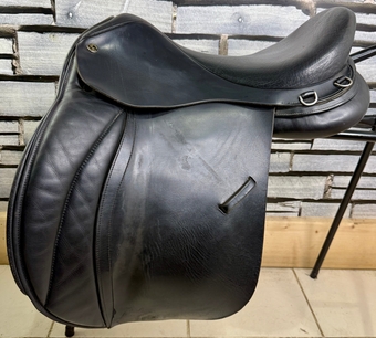18” XW Contour Master Cob GP Enduro Saddle - Black - Extra Wide