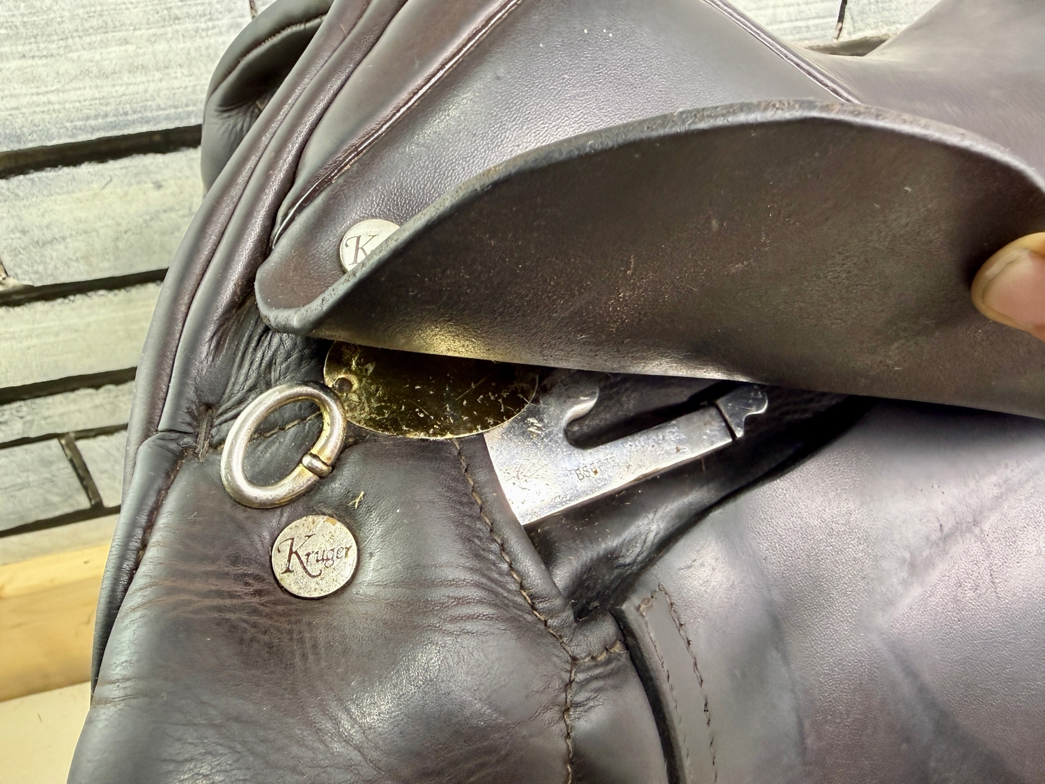 17 1/2” XW Kruger WH/VSD Working Hunter Cob Saddle -Brown- Extra Wide 4xStraps -  in 