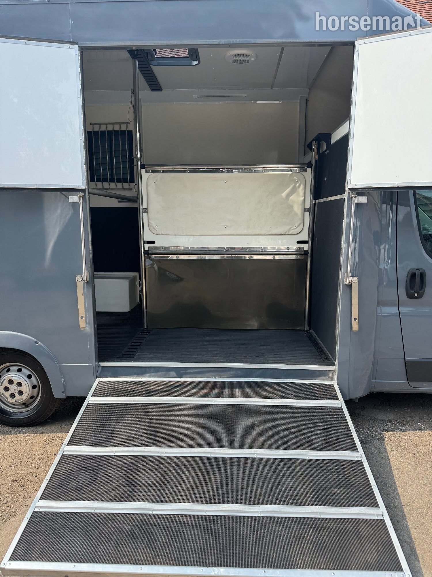 Other  Peugeot Horsebox - Horseboxes Up to 3.5 Tonnes in 