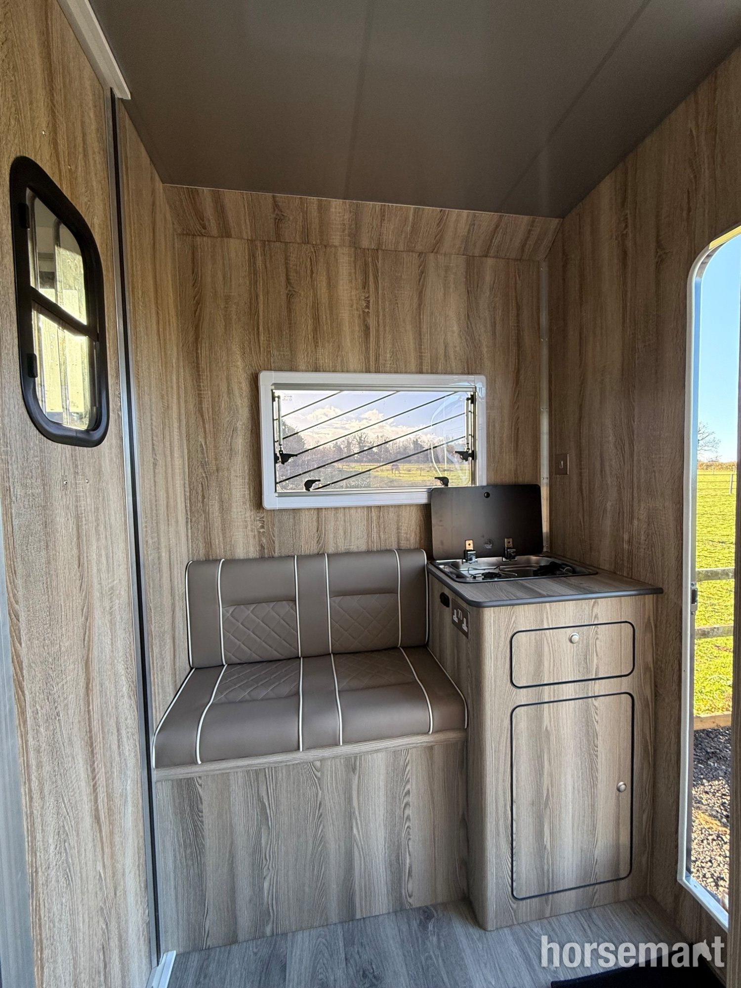 I.C.E Dynamic S Citroen Horsebox - Horseboxes Up to 3.5 Tonnes in 