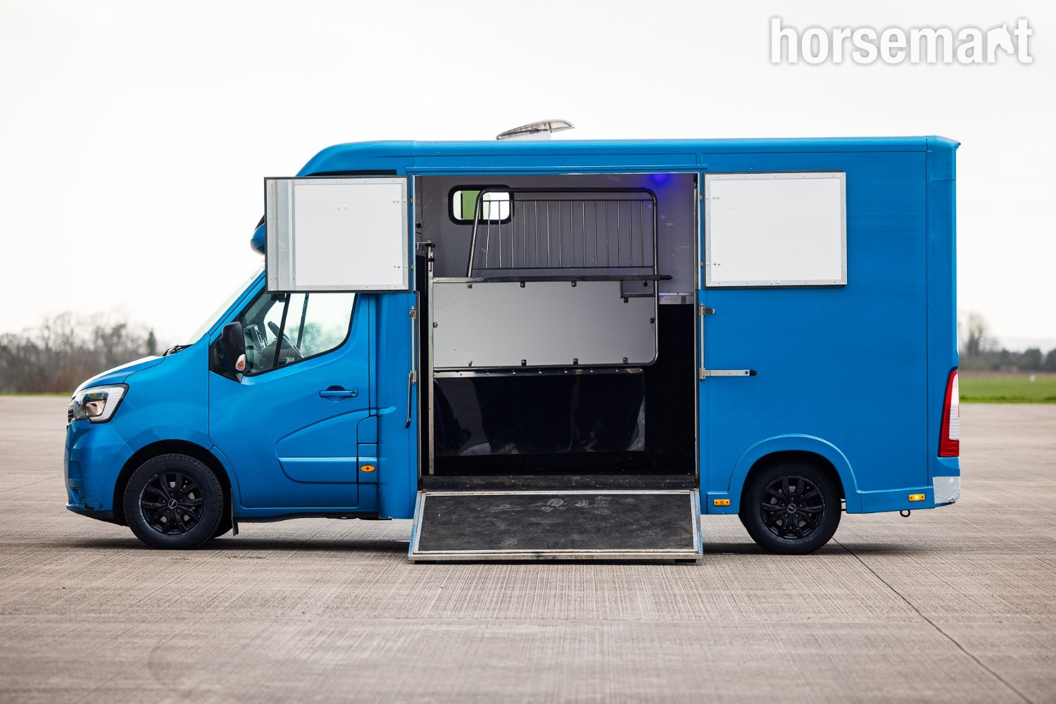 Regent  Renault Horsebox