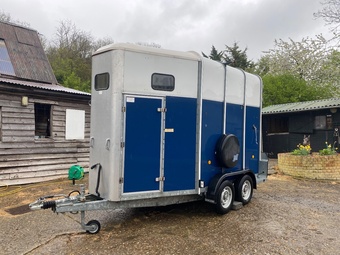 2004 Ifor Williams HB510 Horse Trailer